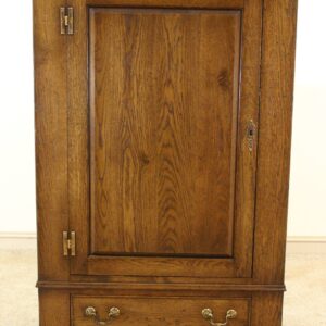 Wardrobes made to order by Bryn Hall in Suffolk