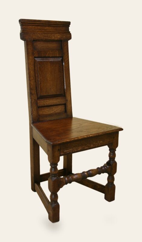 Caquatouse carver chair 526, angle view — handmade by Bryn Hall in Suffolk