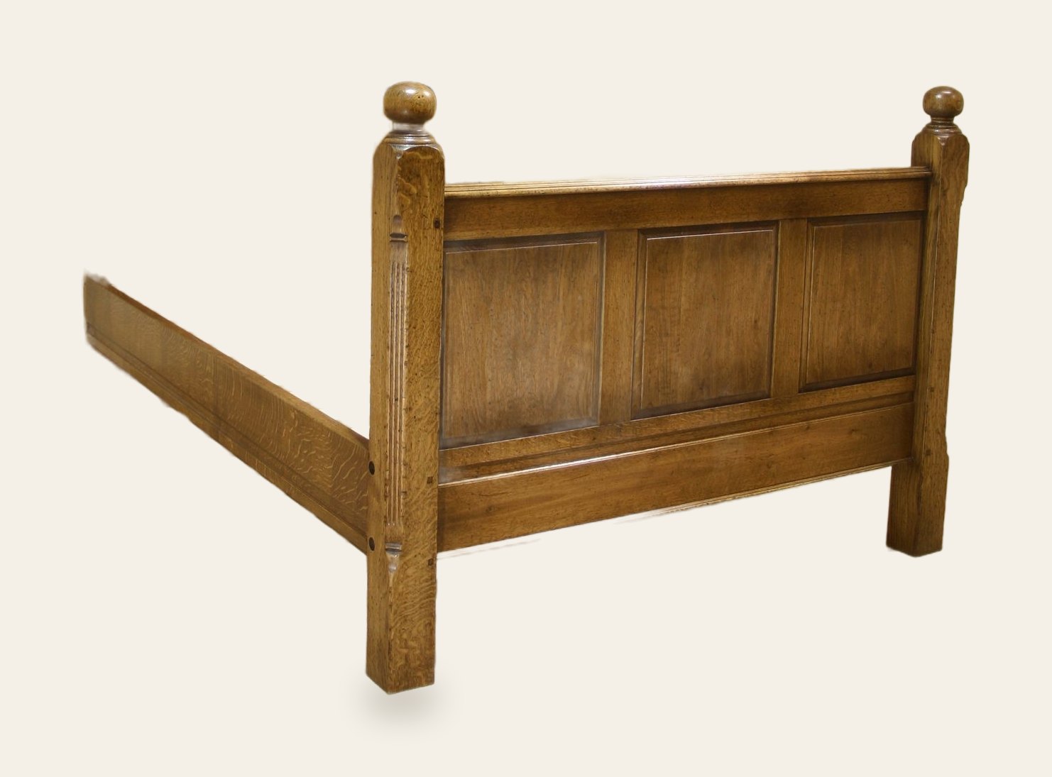 Half tester bed 930a anglet shot — handmade by Bryn Hall in Suffolk