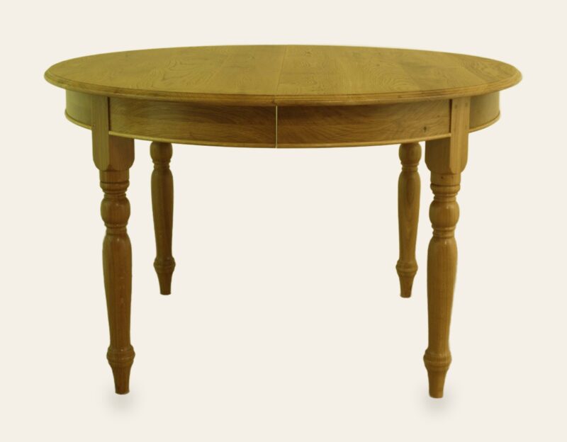 Round kitchen table with two leaves 314a, front view — handmade by Bryn Hall in Suffolk