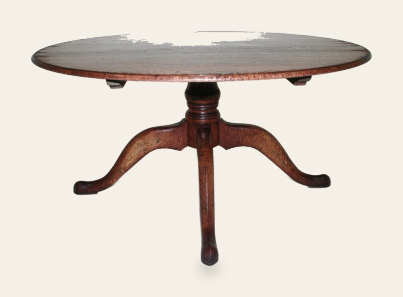 Round pedestal table 334 — handmade by Bryn Hall in Suffolk