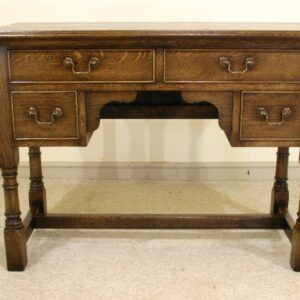 Dressing tables and mirrors